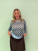 Lila bluse i striber